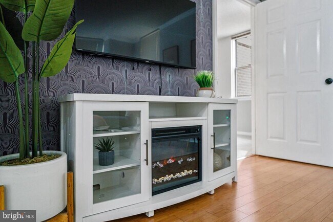 Building Photo - 3835 9th St N