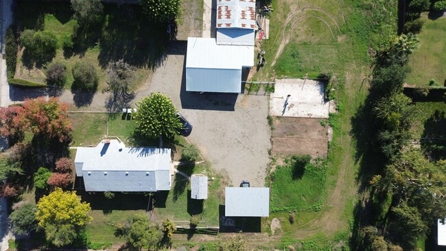 Primary Photo - 2560 Fowler Ave