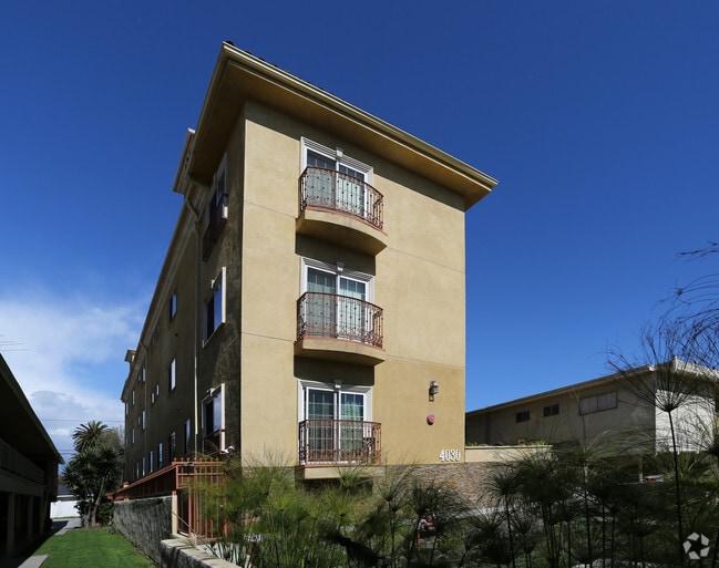 Building Photo - 4030 Inglewood Blvd