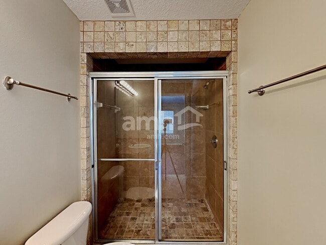 Building Photo - 315 Morningview Dr