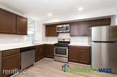 Building Photo - 2 br, 2 bath House - 3420 Leverton Ave