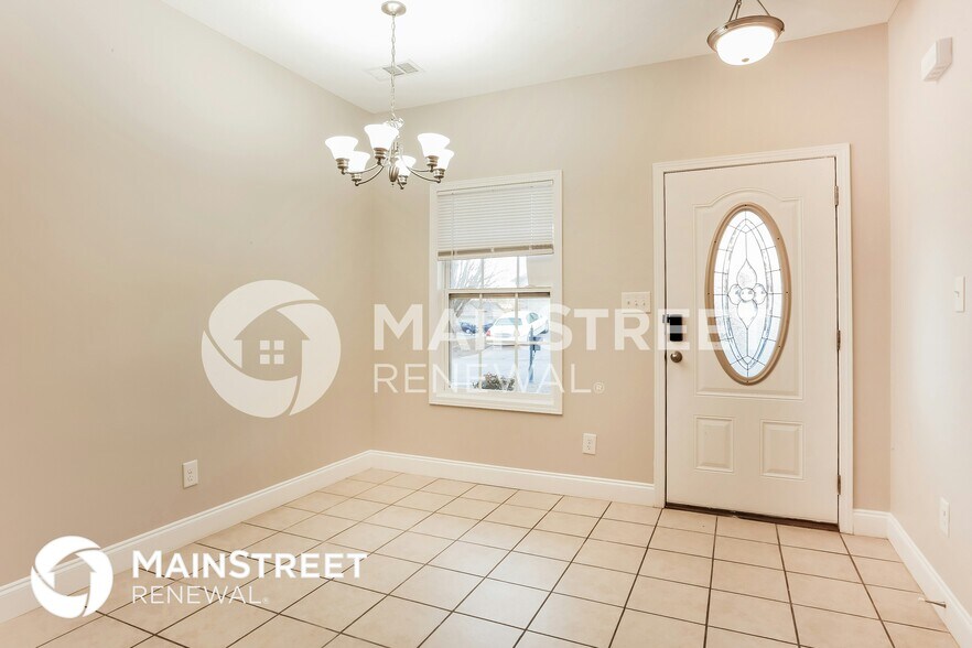 Building Photo - 7010 Echo Hill Way