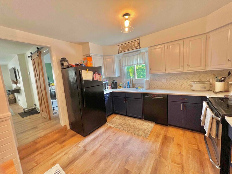 Building Photo - 5921 Harvest Ln