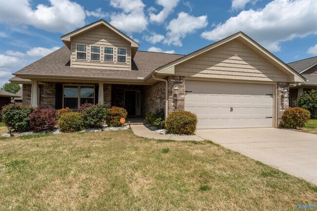 Primary Photo - 115 Fields Pond Dr