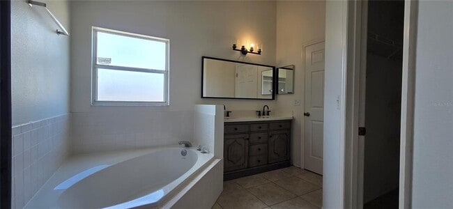 Building Photo - 282 Briar Bay Cir