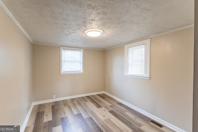 Building Photo - 5326 Heardsville Rd