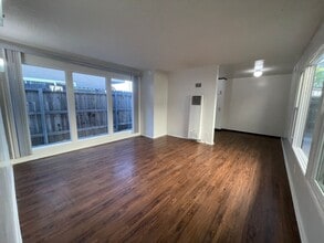 Building Photo - 6859 Pasado Rd