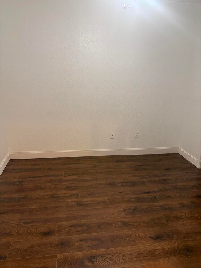Building Photo - 6606 Catalina Ln