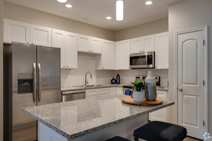 2BR - 2BA - North Beach on Kernan Apartments