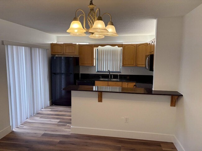 Building Photo - 1302 Nebraska Ave