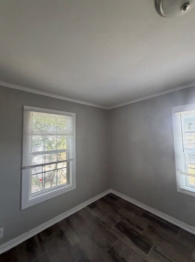 Building Photo - 5408 Como Dr