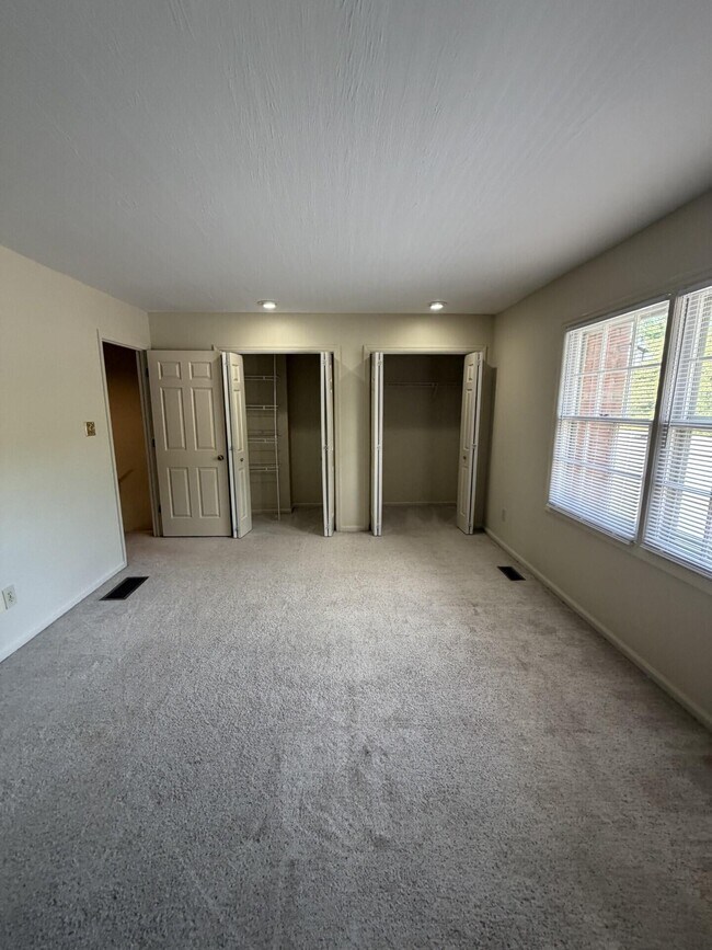 Building Photo - 1309 Gray Hawk Rd