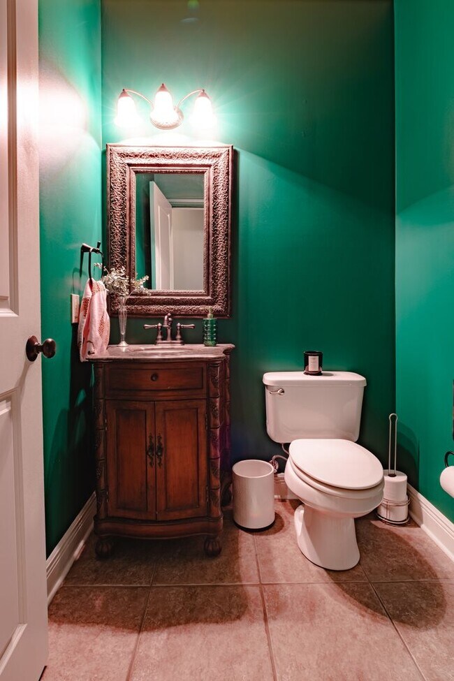 Building Photo - Solamere Subdivision