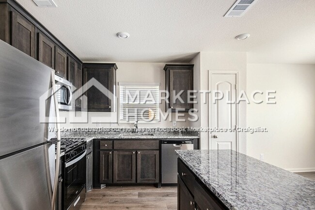 Building Photo - 10917 Gray Mare Dr