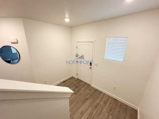 Building Photo - 3 BR/2.5BA | Newly Renovated Single Family Home | 1-Car Garage Parking | In Lehi!