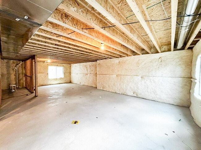 Building Photo - Newer Herriman Home - Open Floor Plan - Gr...