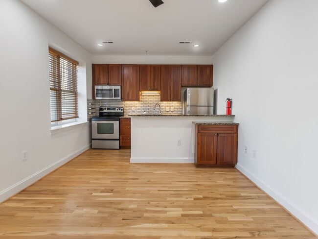 Building Photo - Charming 2BR/2BA Condo Near U Street with Modern Finishes and Prime Location