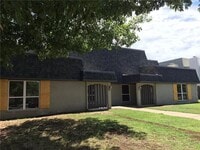 Building Photo - 11012 Springhollow Rd