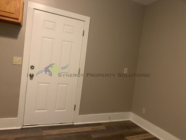 Building Photo - Sturges Ave. 143 - 145