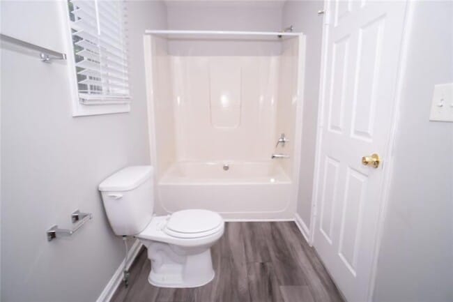 Building Photo - 52 Fieldstone Ct