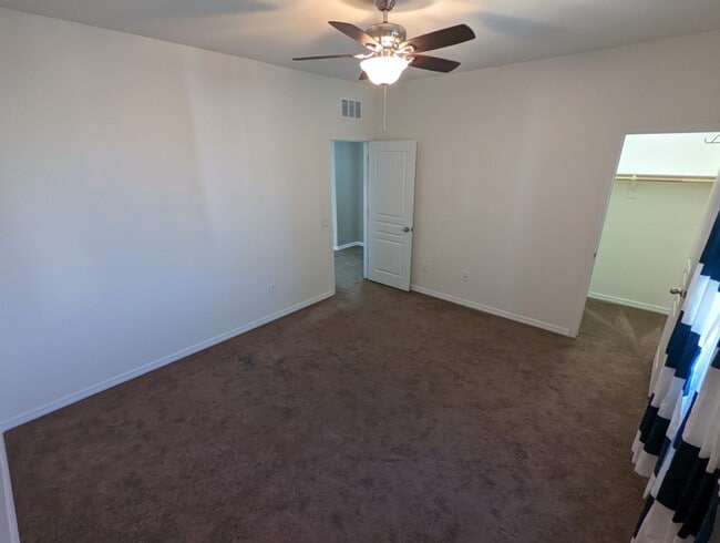 Building Photo - 11048 Prairie Grove Rd