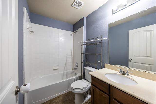 Building Photo - 1203 Rainer Dr