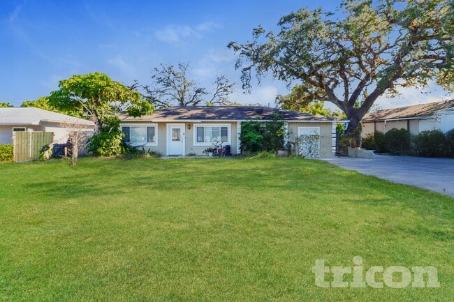 Building Photo - 1461 S Jefferson Ave