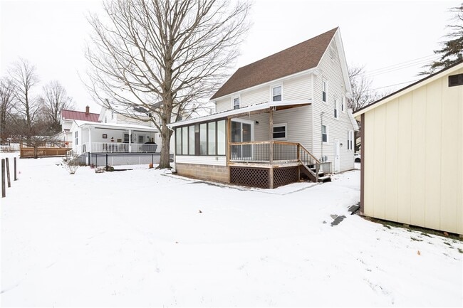 Building Photo - 201 W Gibson St