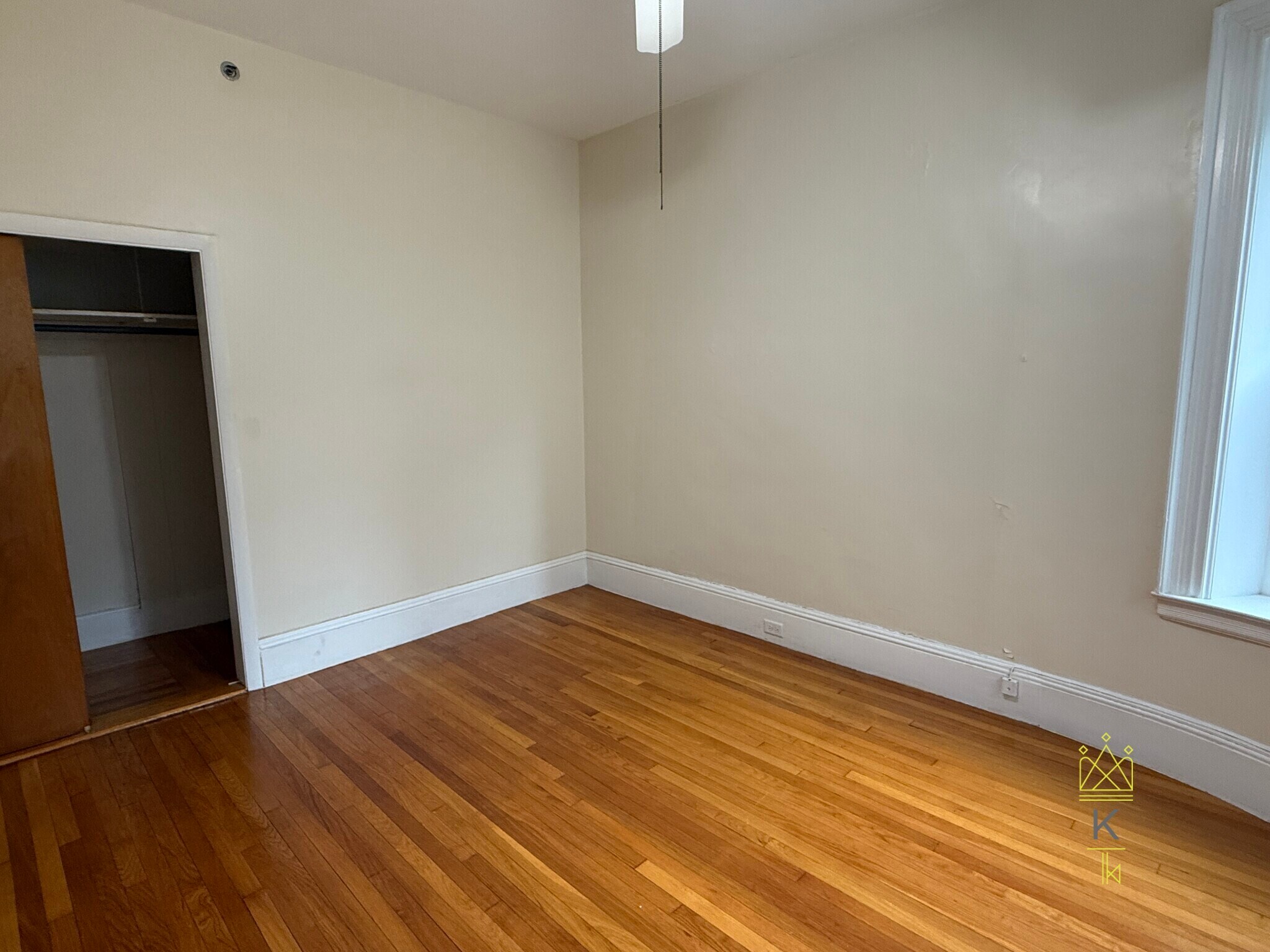 Building Photo - 1477 Beacon St