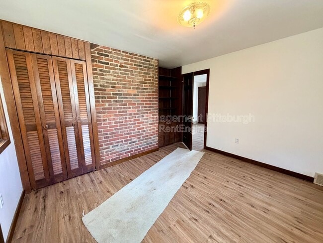 Building Photo - 400 Patterson Rd