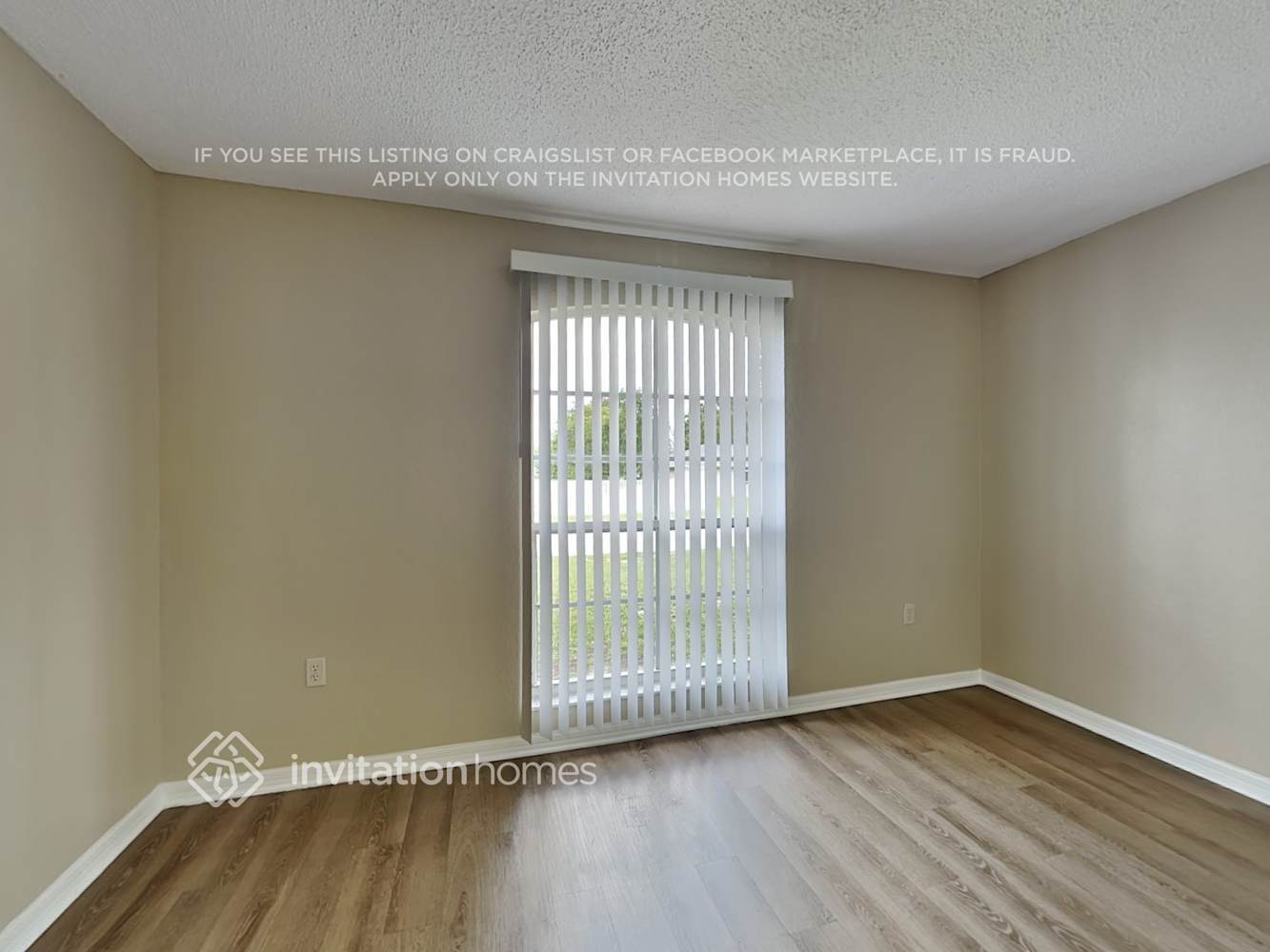 Building Photo - 819 Reflections Loop E