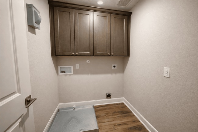 Building Photo - 8919 Summerwood Bnd