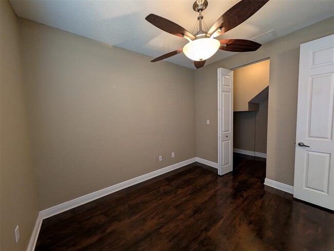 Building Photo - 2851 Prospect Rd