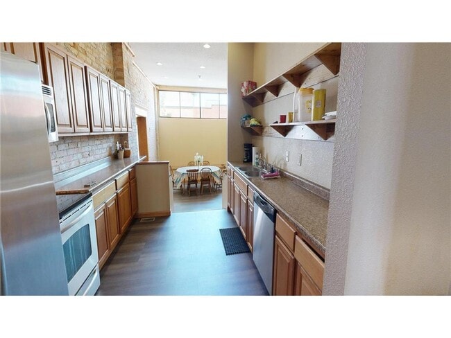 Building Photo - 539 Pacific Ave SW