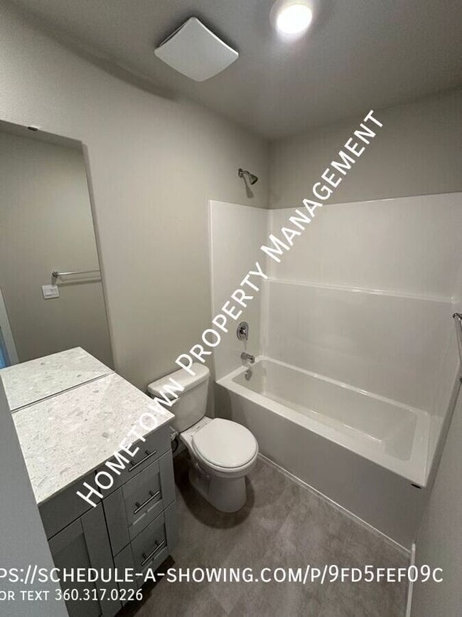 Building Photo - 2403 Trailside Dr NE