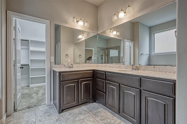 Building Photo - 2013 San Marino Ln