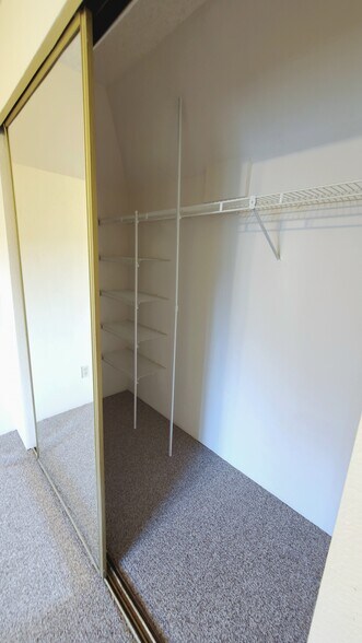Building Photo - 3520 Lebon Dr