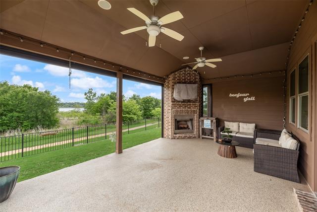 Building Photo - 2112 Benjamin Creek Dr