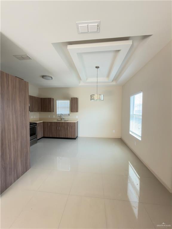 Building Photo - 15 Sabercat Ave