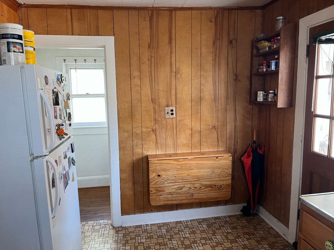 Building Photo - 85 Birch Ave