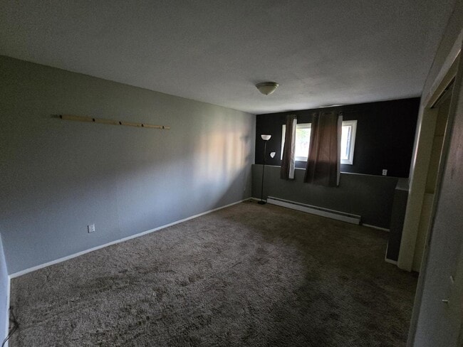 Building Photo - 378 Hidden Valley Cir