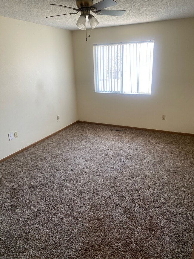 Building Photo - 4310 Maricopa Dr