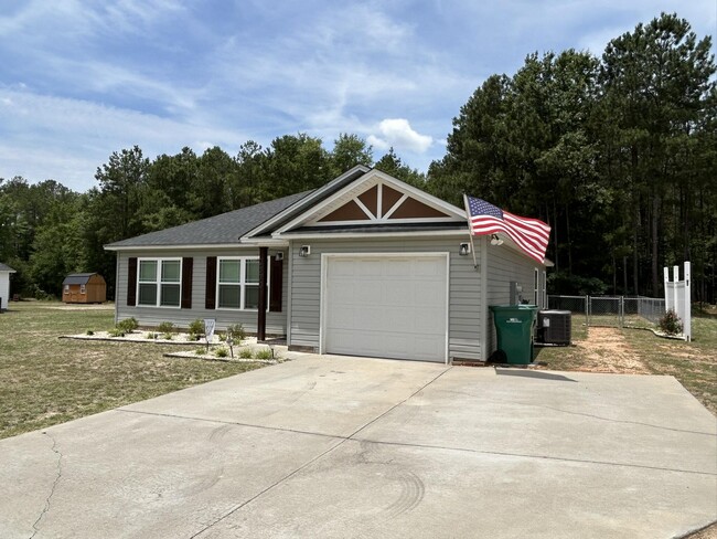 Building Photo - 2570 County Rd 43-402