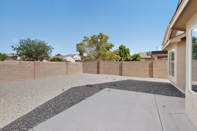 Building Photo - 3305 Tin Cup Rd