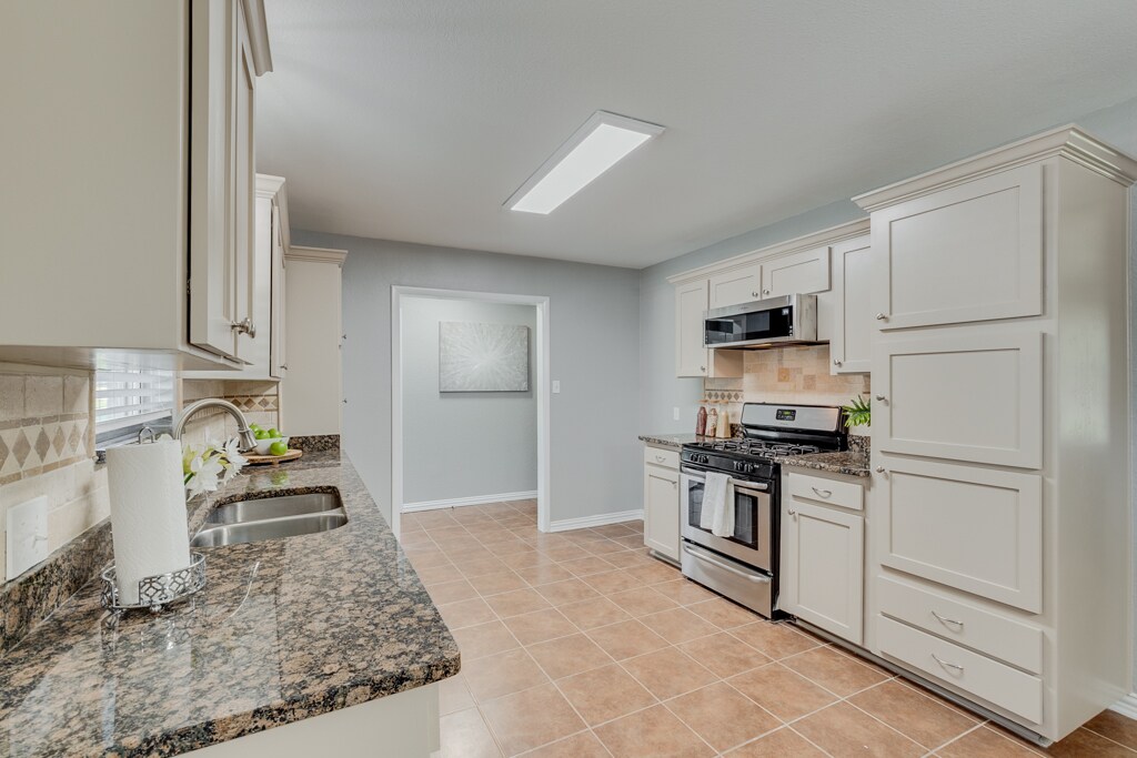 Stainless Appliances - 208 W. Fourth St.