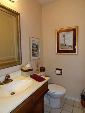 half bath - 2304 Canyon Valley Trl