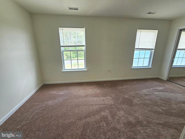 Building Photo - 124 Bay Hill Ln