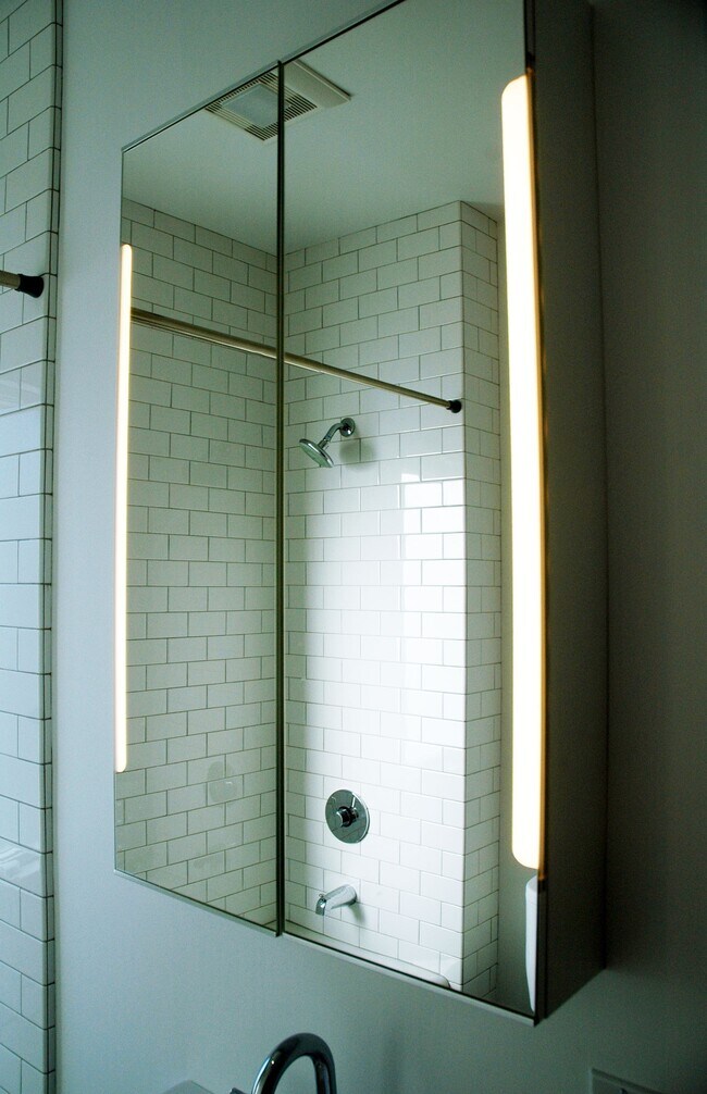 Building Photo - 46 Jersey Street