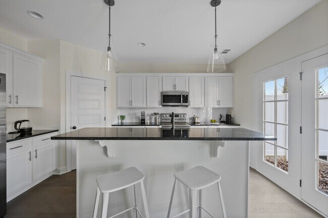 Building Photo - 3319 Old Hickory Blvd