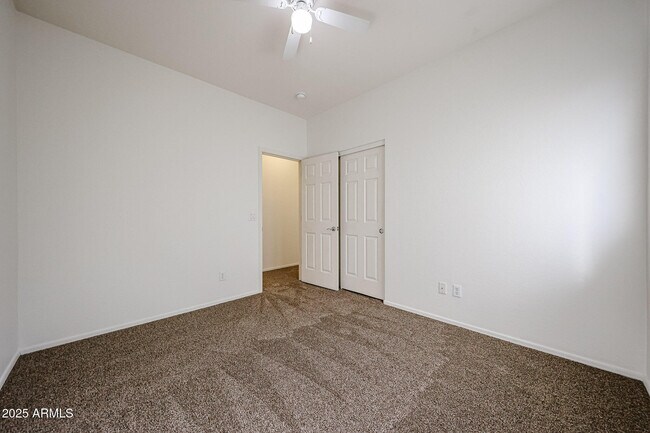 Building Photo - 45449 Alamendras St